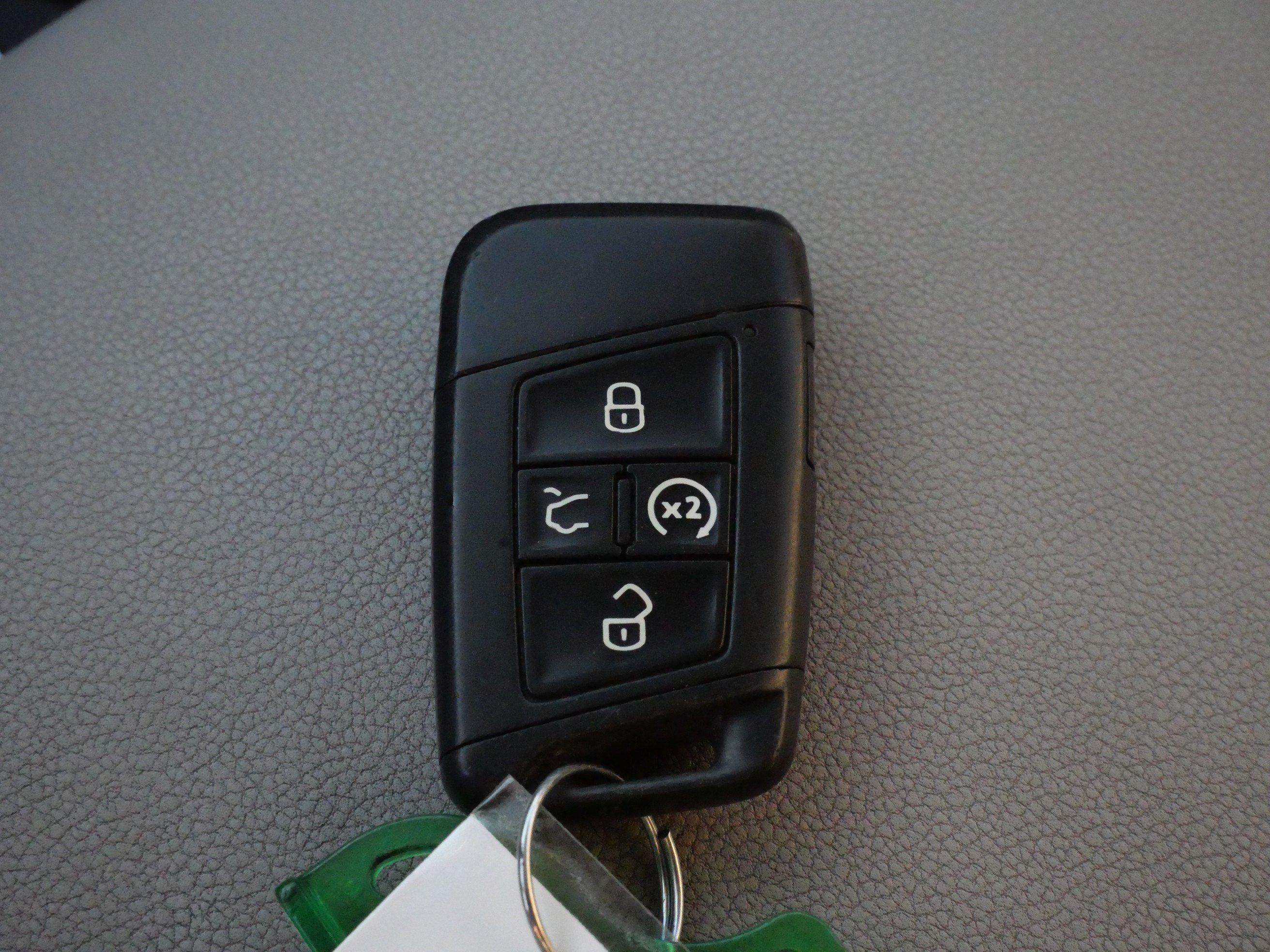 Used 2019 Volkswagen Atlas SE w/ Towing Package AWD/4WD image 30
