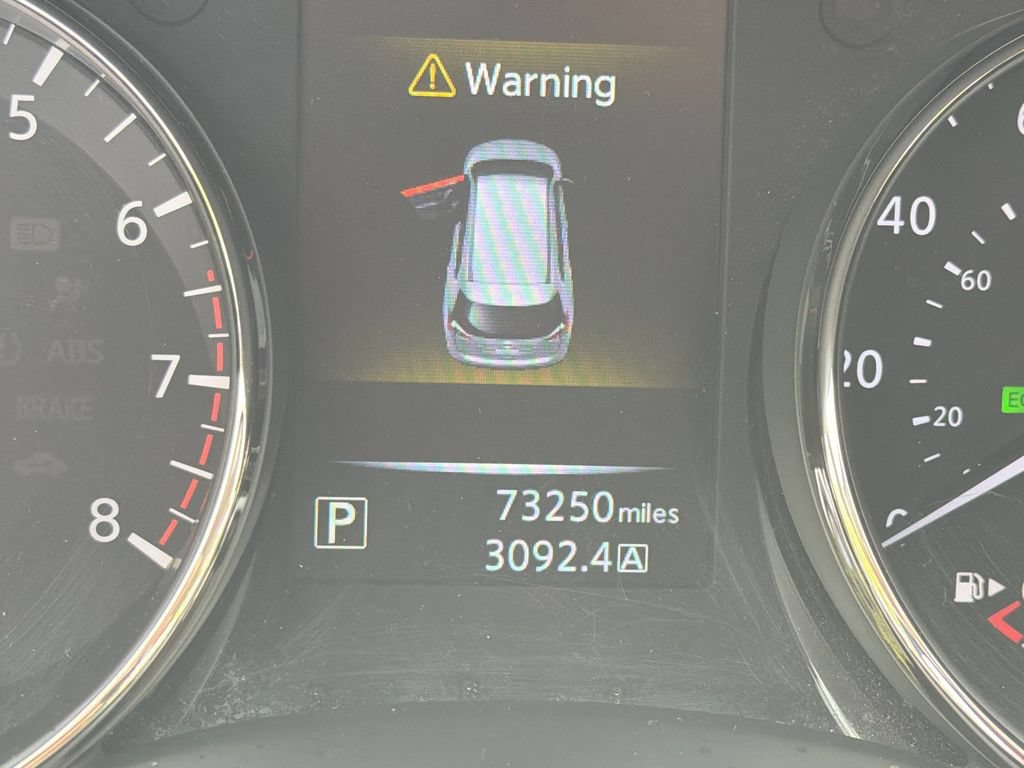 Used 2016 Nissan Rogue SV FWD image 10