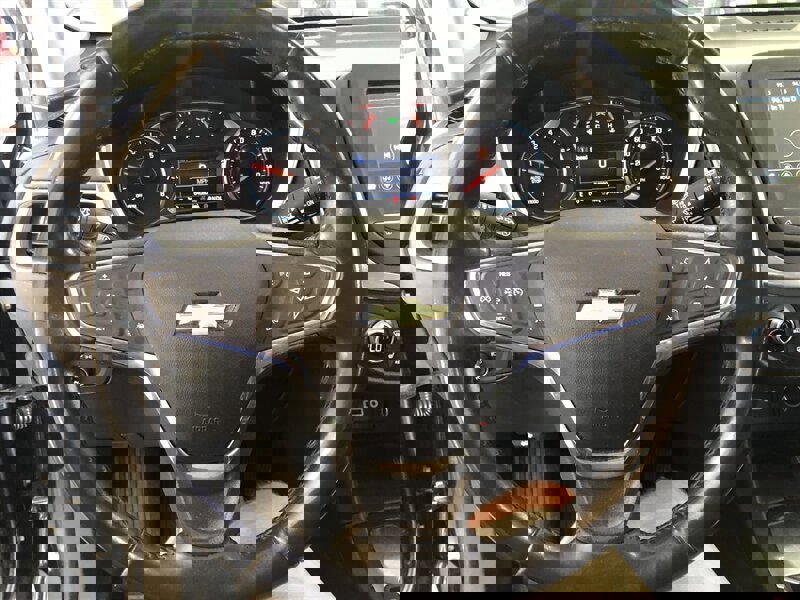 Used 2019 Chevrolet Equinox LT w/ Driver Convenience Package image 7