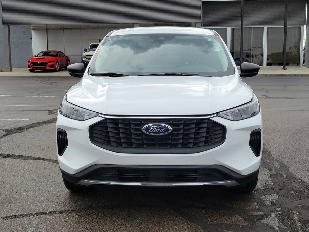 Certified 2023 Ford Escape Active w/ Tech Pack #1 AWD/4WD image 2
