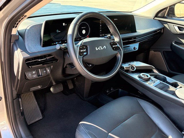 Used 2023 Kia EV6 Wind w/ Wind Technology Package AWD/4WD image 13