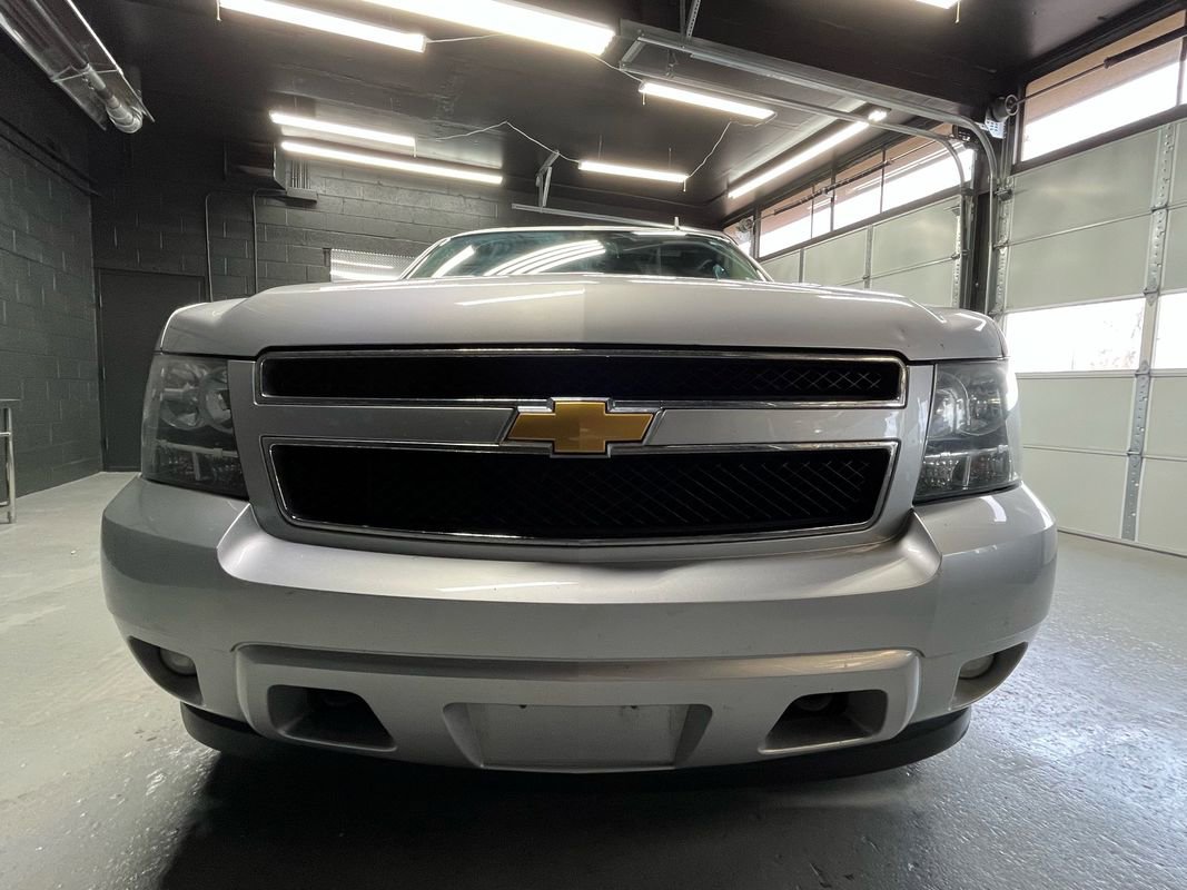 Used 2014 Chevrolet Suburban LT image 4