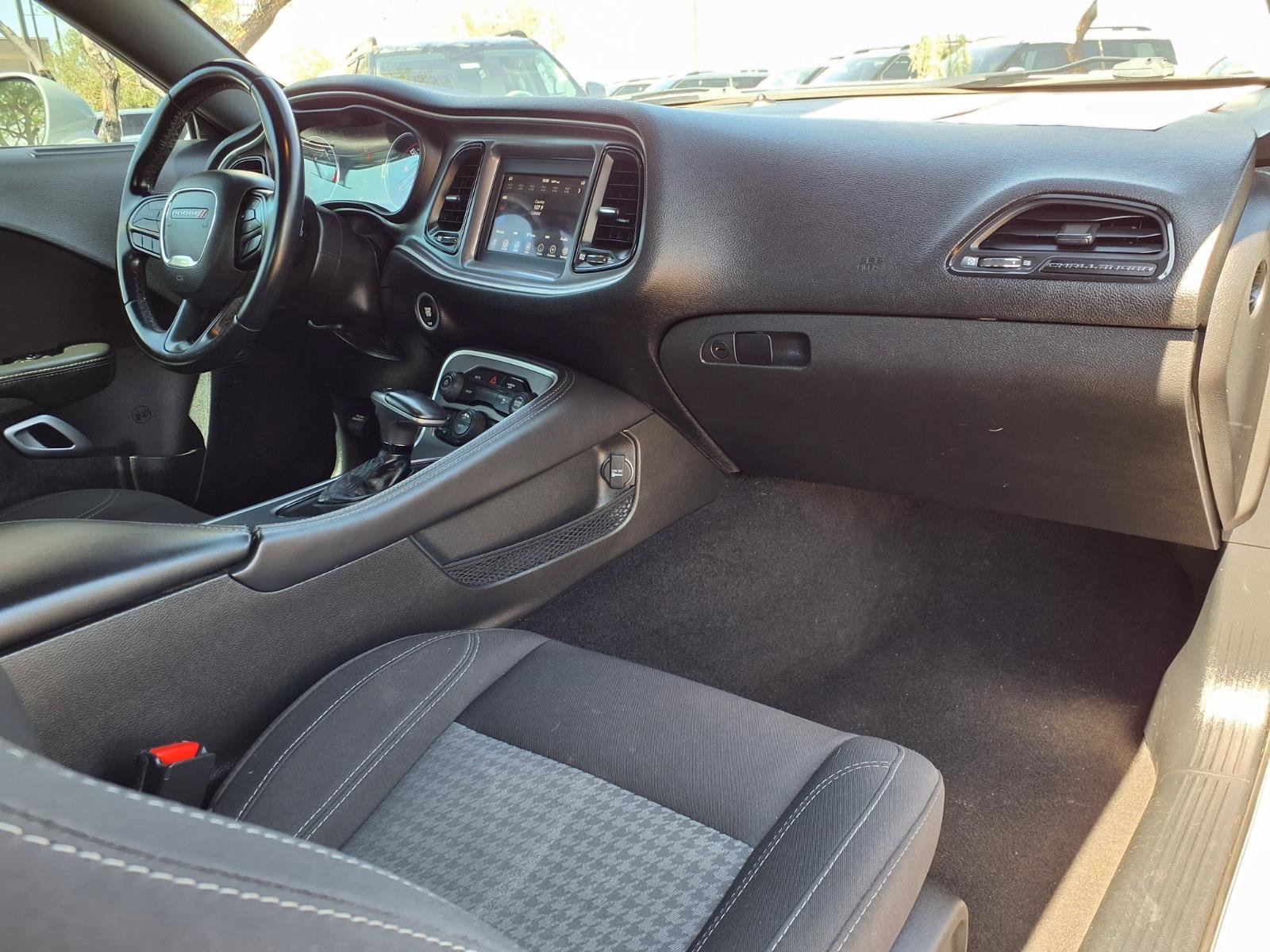 Used 2020 Dodge Challenger SXT RWD image 10