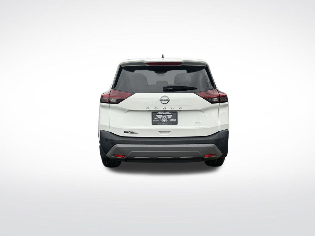 Used 2023 Nissan Rogue S image 6