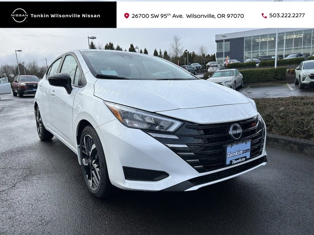 New 2025 Nissan Versa SR w/ Trunk Package image 1