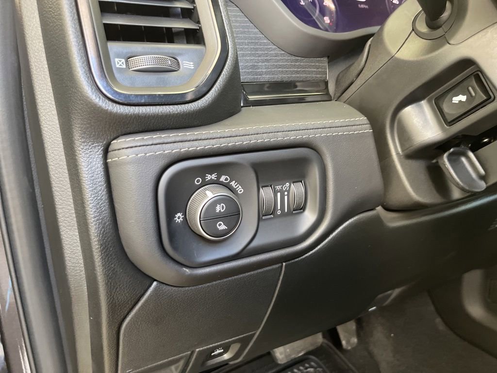 New 2023 RAM 2500 Limited image 36