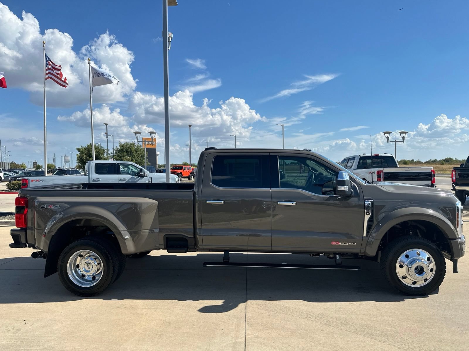New 2026 Ford F450 Platinum w/ Platinum Plus Package AWD/4WD image 6
