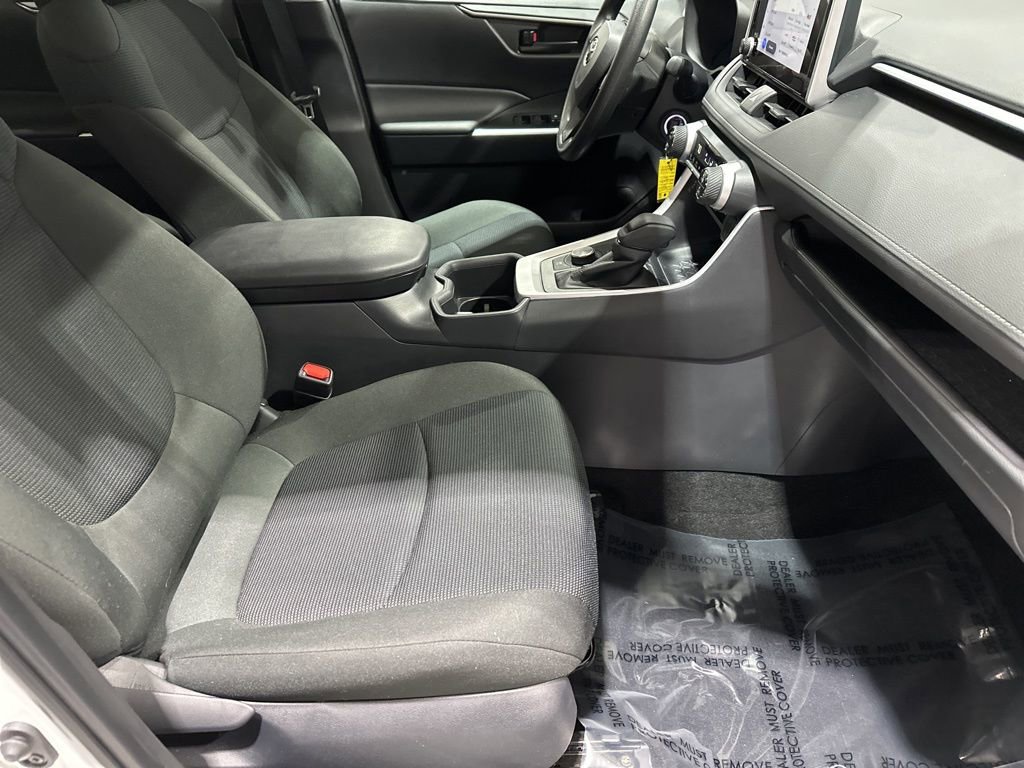 Certified 2025 Toyota RAV4 LE image 18