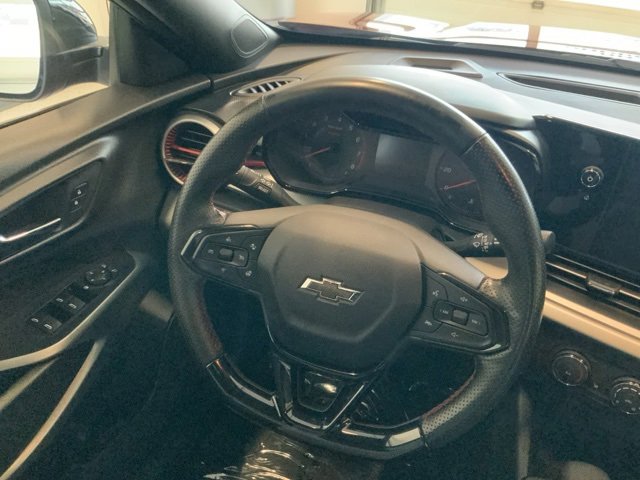 Used 2024 Chevrolet Trax RS image 22