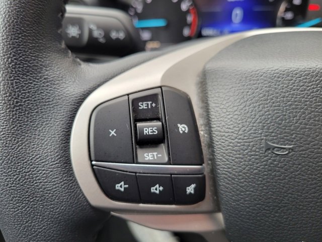 Used 2023 Ford Explorer XLT image 34