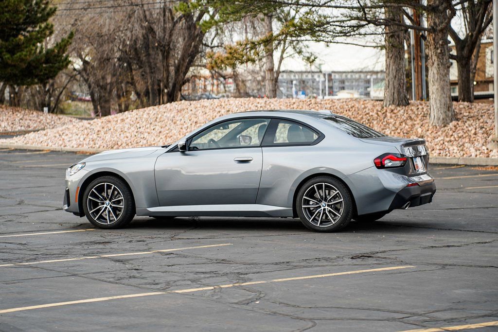 Used 2025 BMW 230i xDrive Coupe w/ Convenience Package image 7