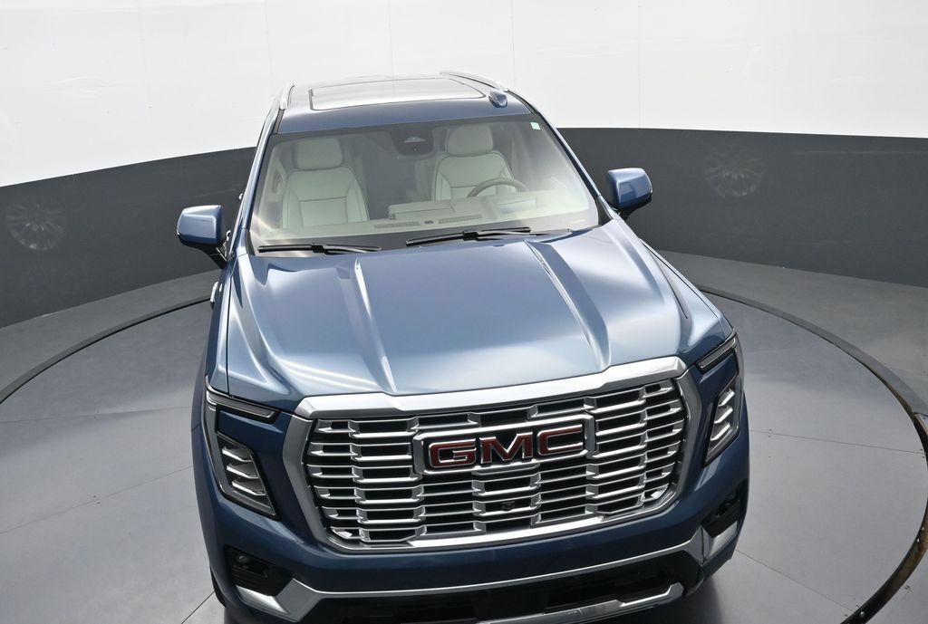 Used 2025 GMC Yukon Denali w/ Denali Reserve Package AWD/4WD image 32