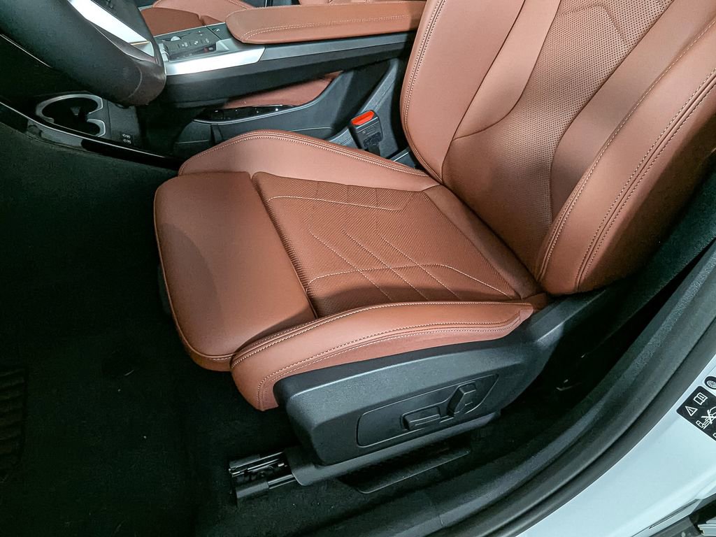 New 2026 BMW X2 xDrive28i w/ Technology Package image 14