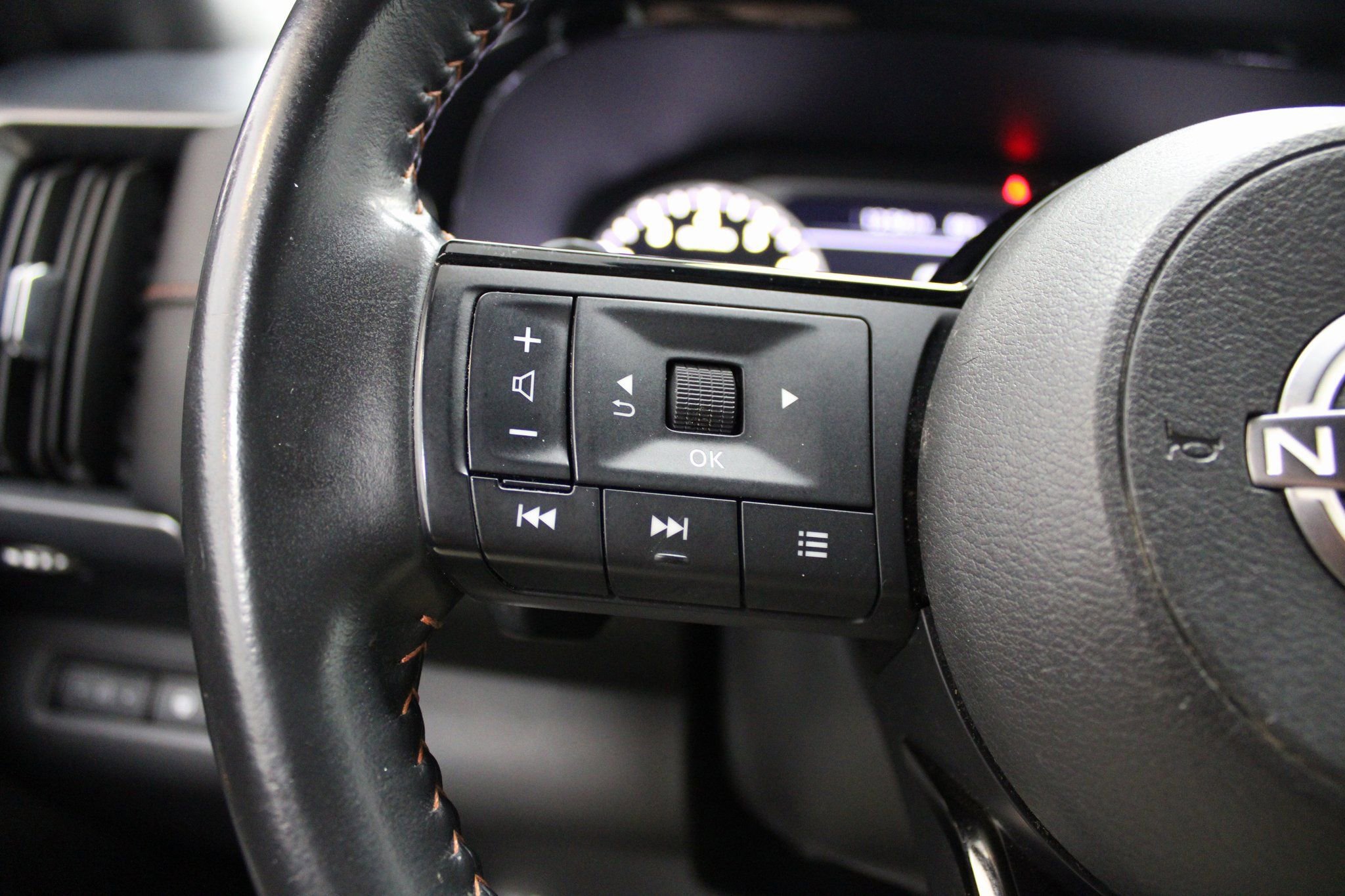 Used 2023 Nissan Pathfinder Rock Creek image 39