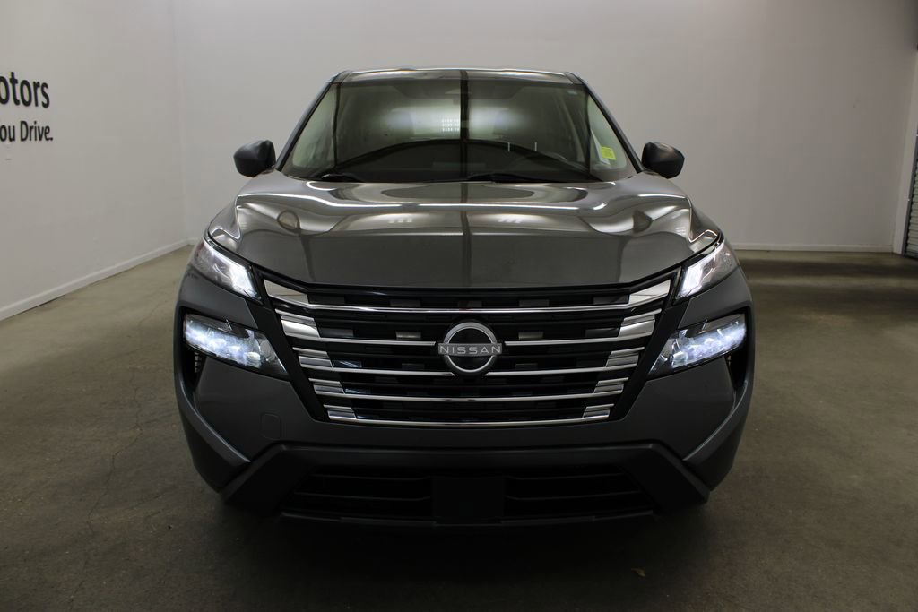 Used 2024 Nissan Rogue S image 7