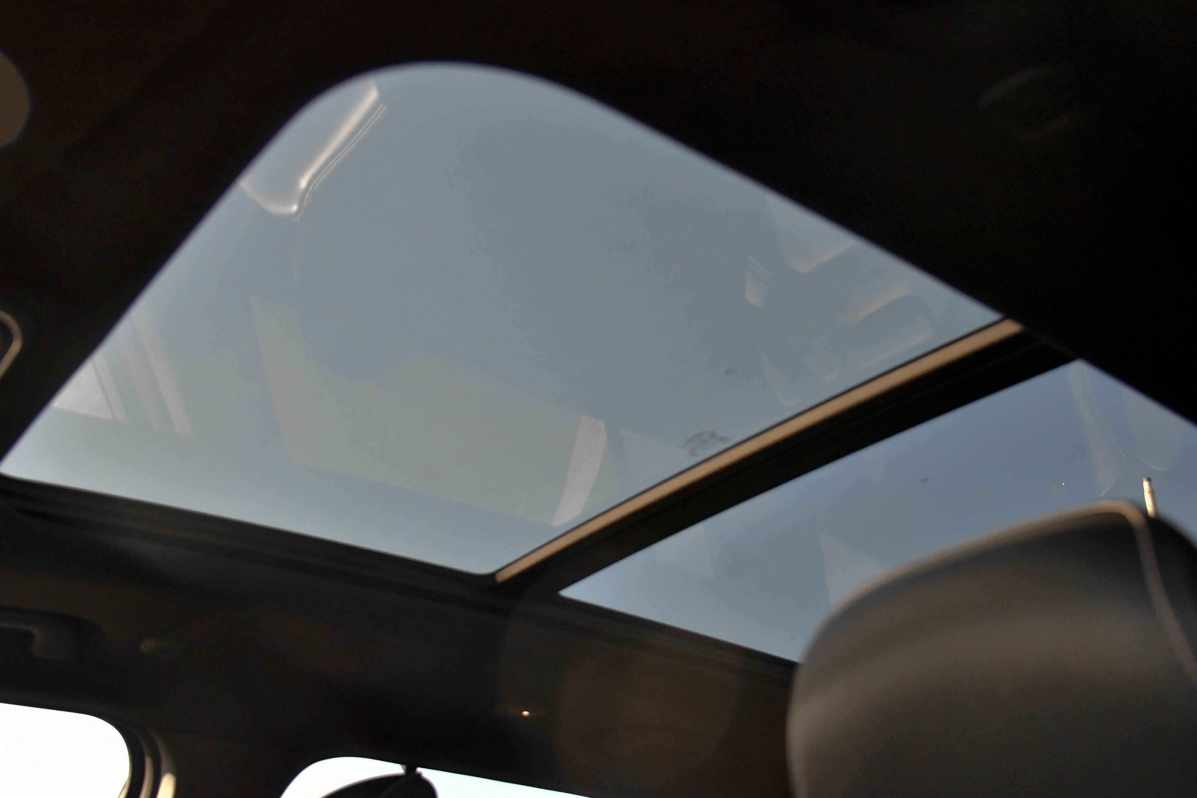 Used 2024 Jeep Grand Cherokee L Limited w/ Luxury Tech Group II image 43