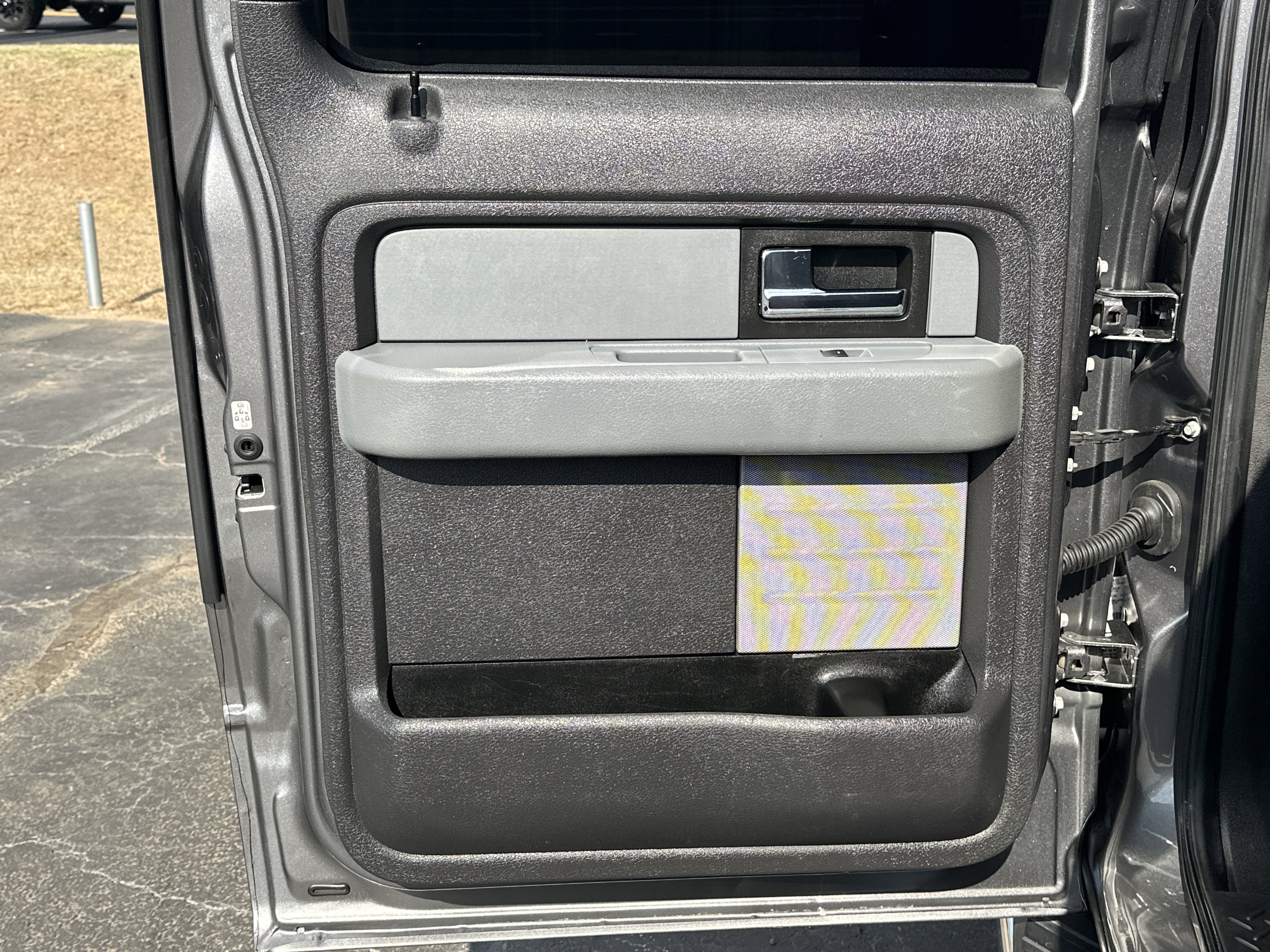 Used 2013 Ford F150 XLT w/ Mid Equipment Group image 22