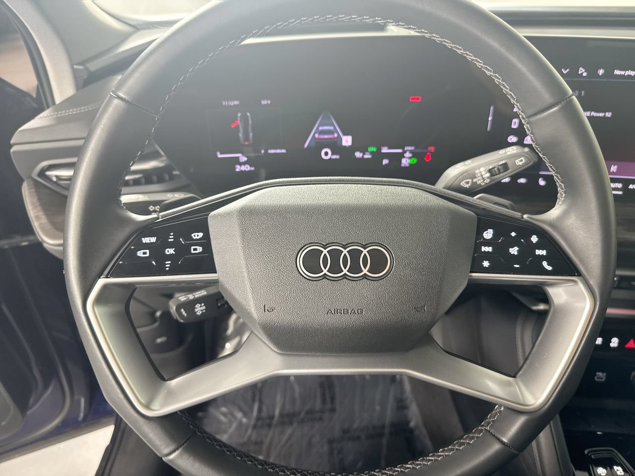 Used 2025 Audi Q5 Premium Plus w/ Premium Plus AWD/4WD image 21