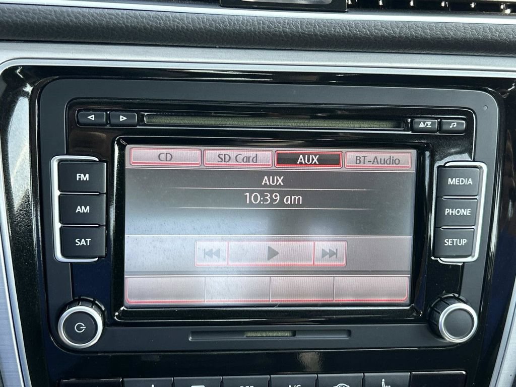 Used 2013 Volkswagen Passat 2.5 SE FWD image 37