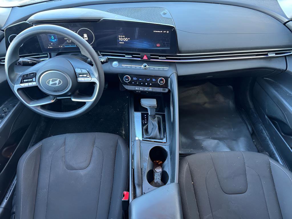 Certified 2024 Hyundai Elantra SEL image 21