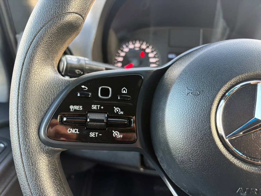 Used 2023 Mercedes-Benz Sprinter 2500 image 21
