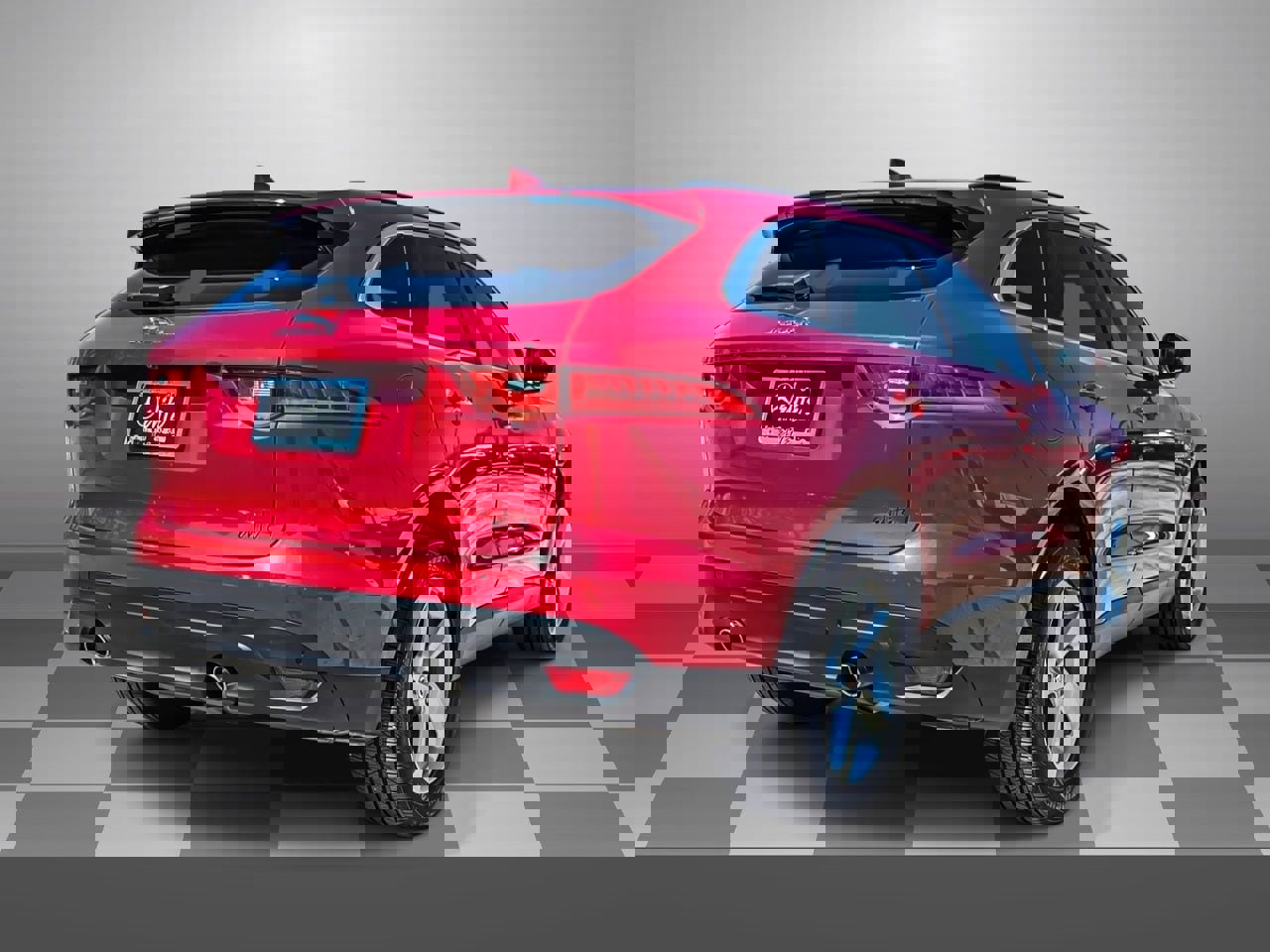 Used 2019 Jaguar F-PACE Premium image 6