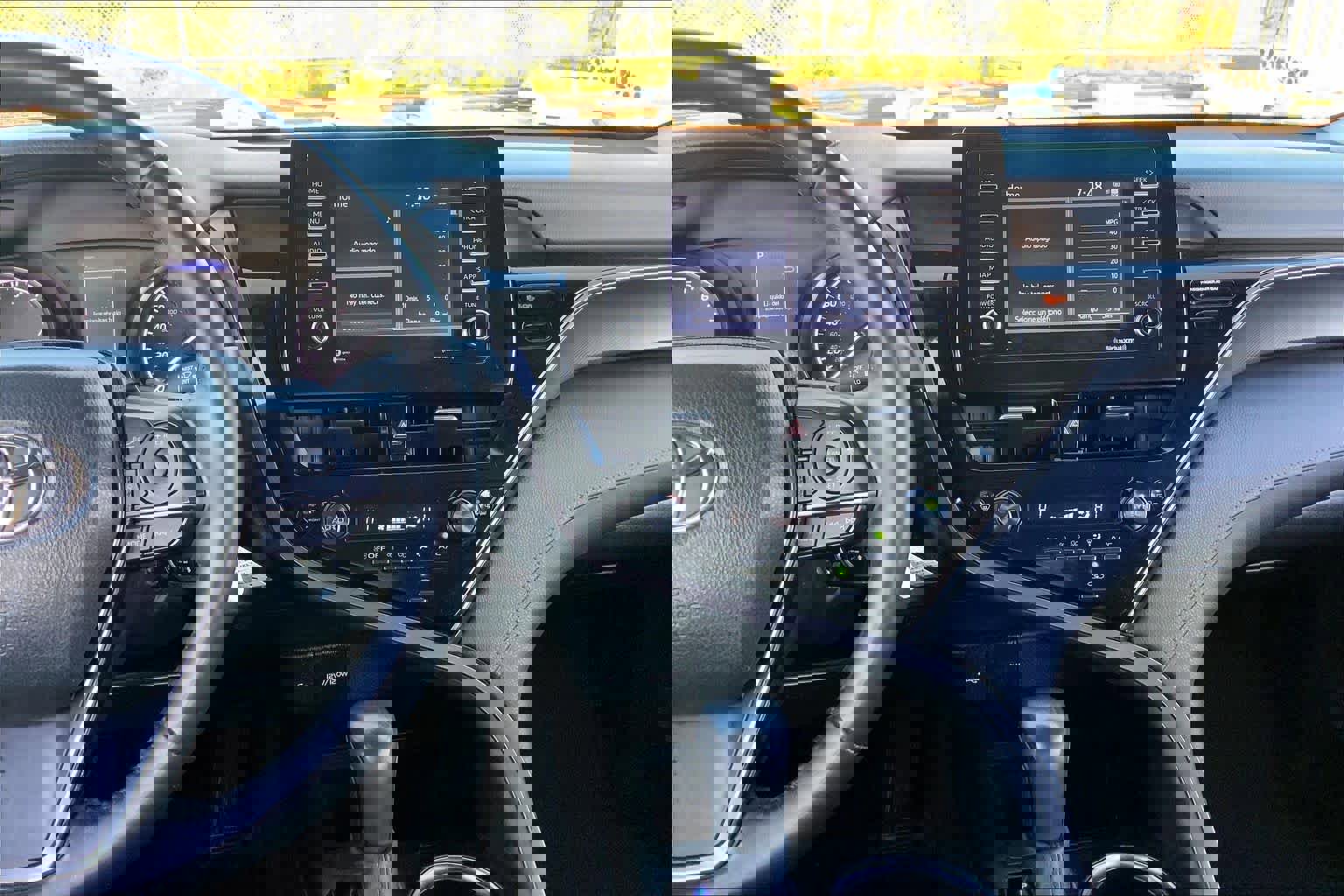 Used 2024 Toyota Camry SE image 6