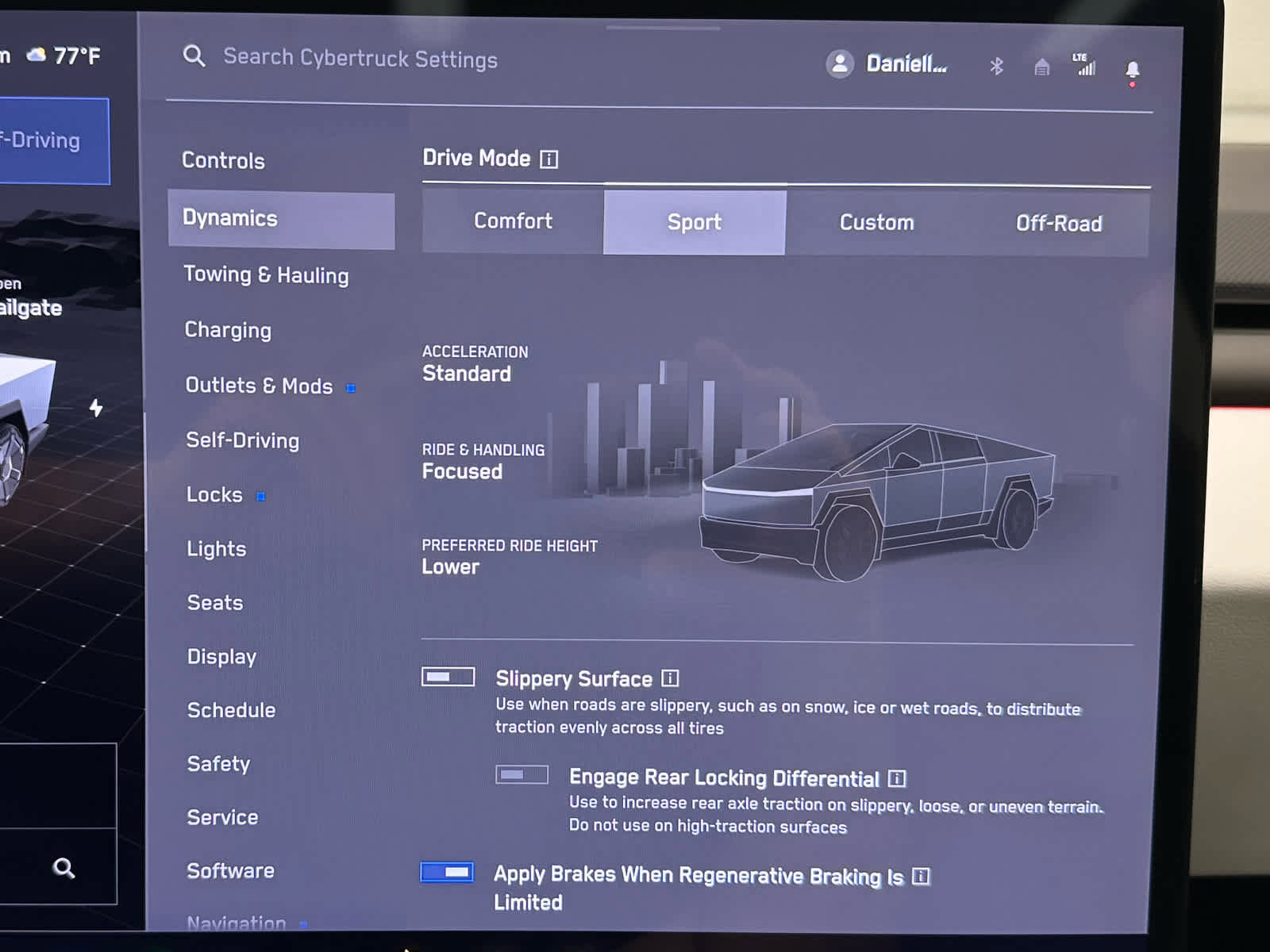 Used 2024 Tesla Cybertruck AWD Crew Cab image 28