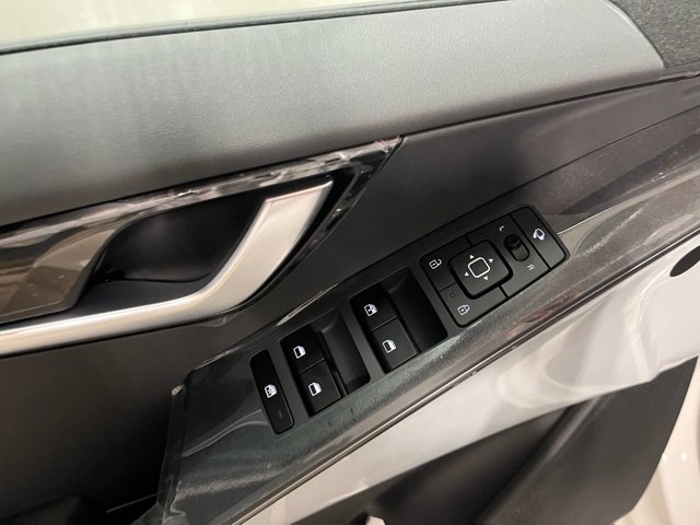 New 2025 Kia Niro EX Touring image 9