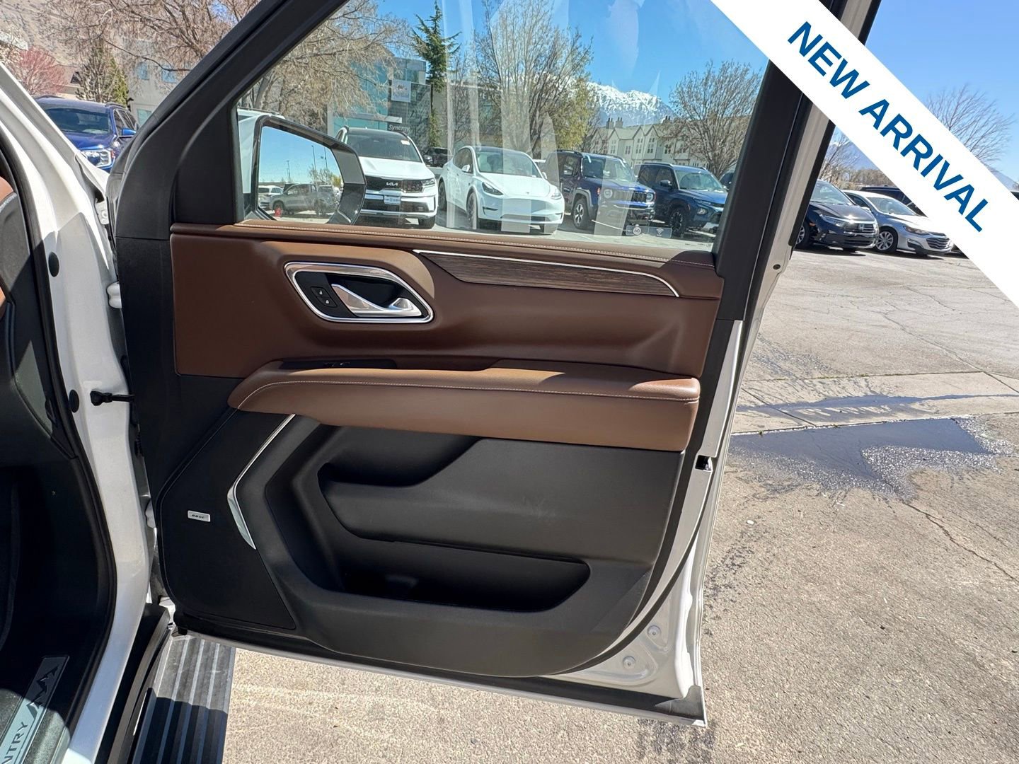 Used 2023 Chevrolet Tahoe High Country image 8