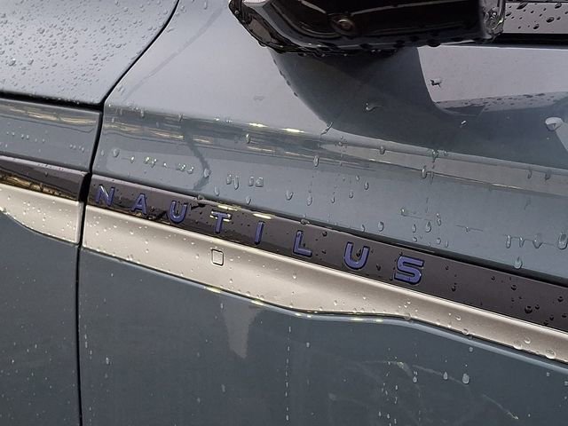 New 2026 Lincoln Nautilus Premier image 21