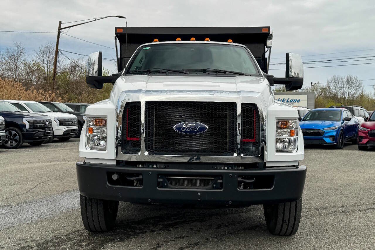 Used 2023 Ford F650 2WD Regular Cab Super Duty image 8