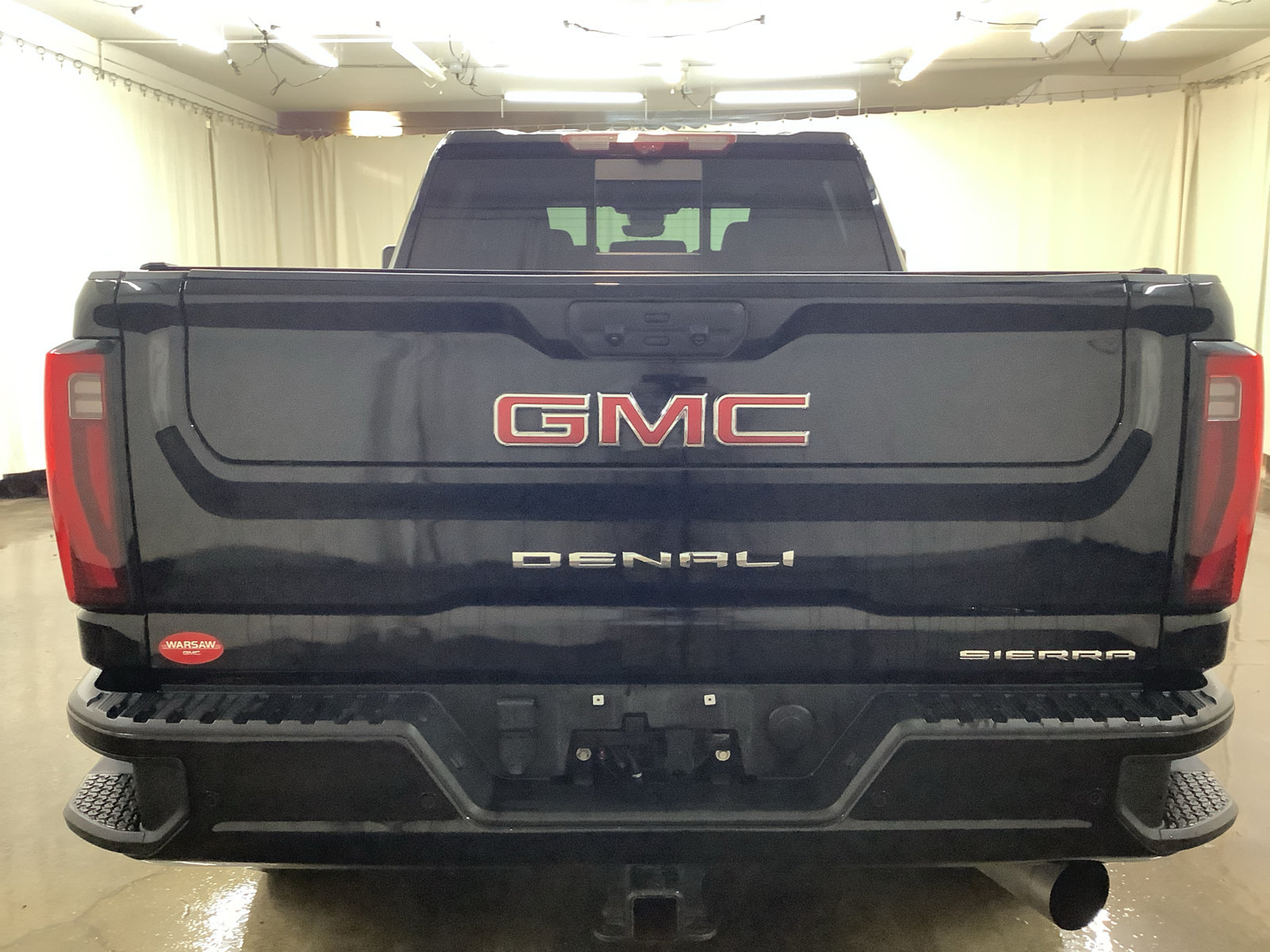 Used 2024 GMC Sierra 2500 Denali w/ Denali Reserve Package AWD/4WD image 6
