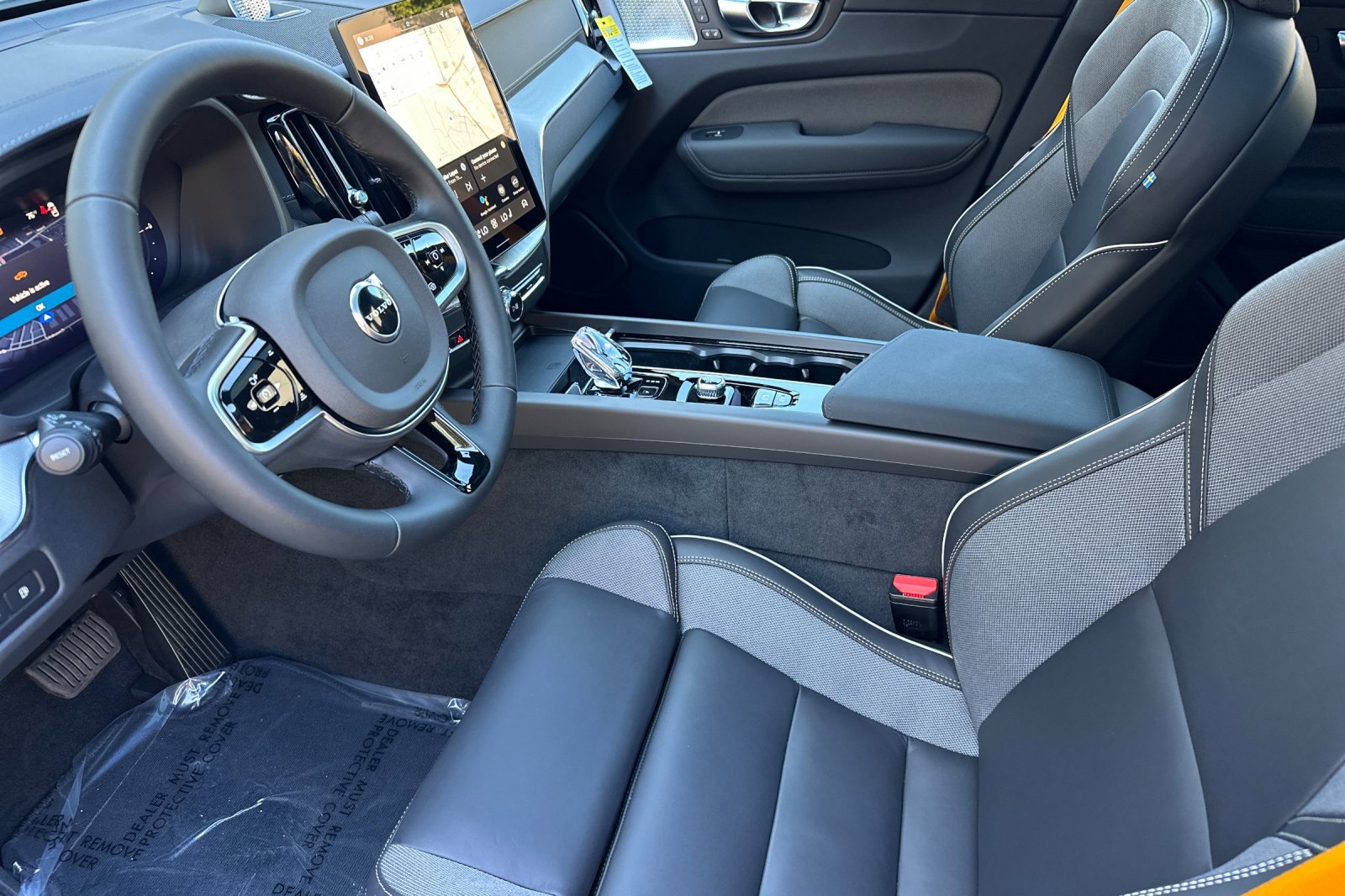 New 2026 Volvo XC60 T8 Polestar image 8