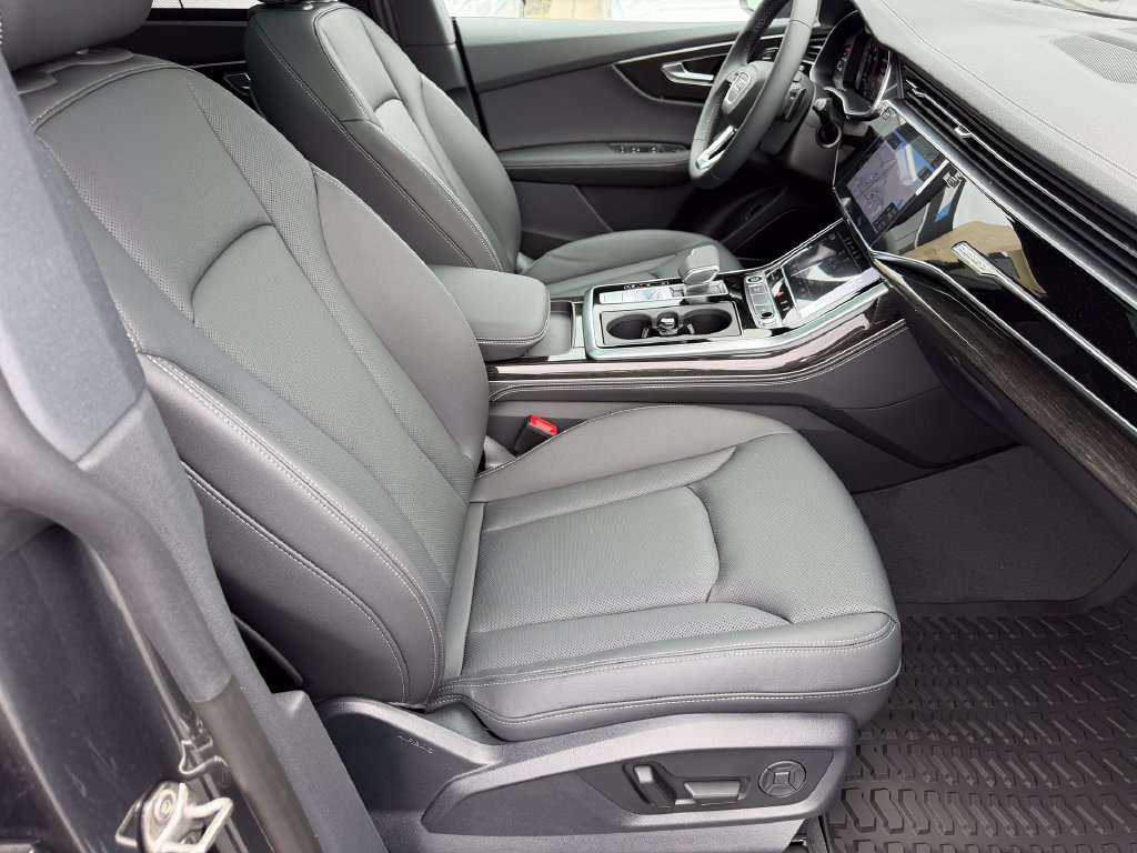 New 2027 Audi Q8 Premium Plus AWD/4WD image 9