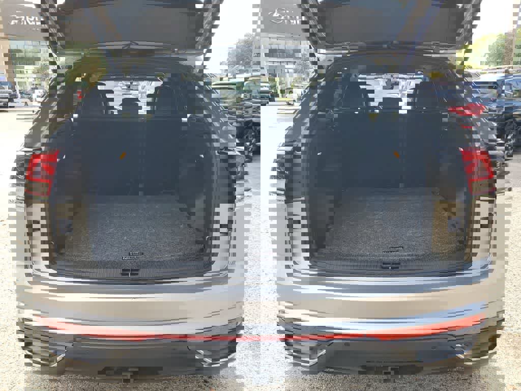 Used 2023 Volkswagen Atlas Cross Sport SE w/ Black Wheel Package image 9