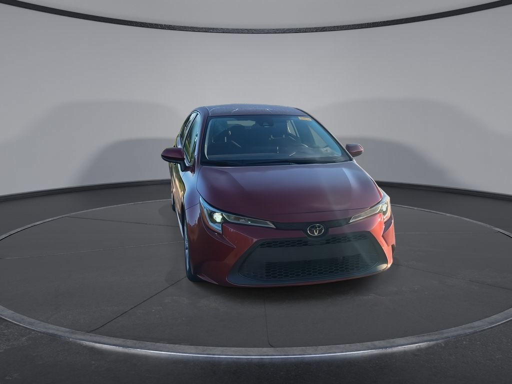 Used 2022 Toyota Corolla LE FWD image 3