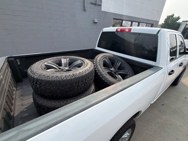 Used 2018 RAM 1500 Express w/ Express Value Package AWD/4WD image 14