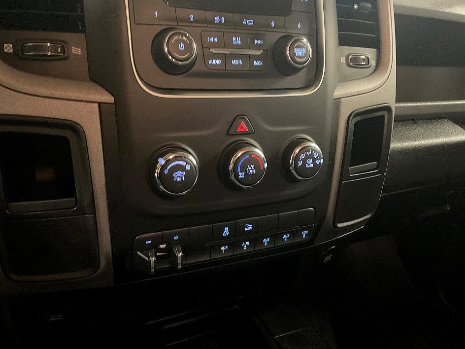 Used 2017 RAM 2500 Tradesman w/ Chrome Appearance Group image 19