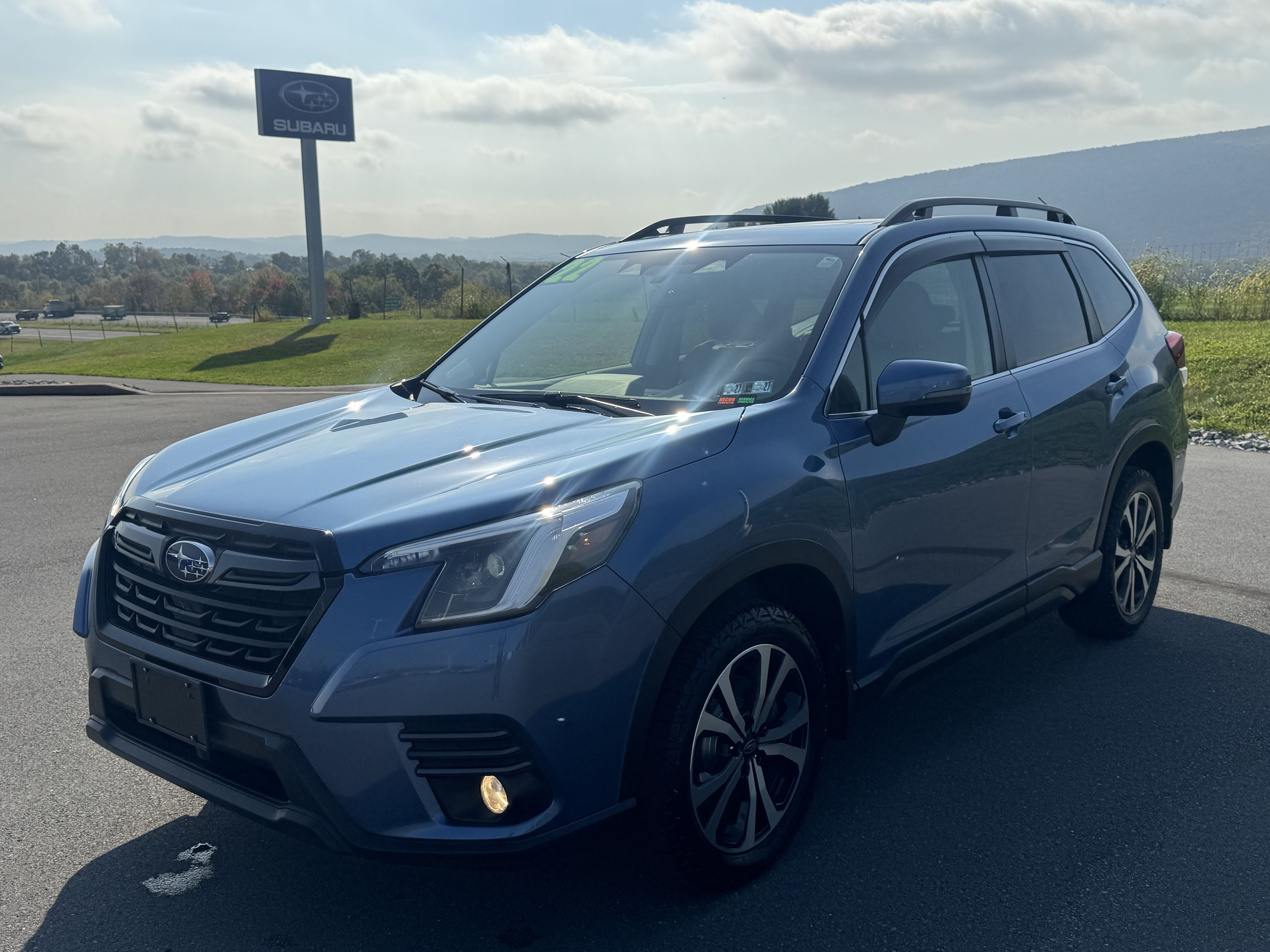 Used 2022 Subaru Forester Limited AWD/4WD image 8