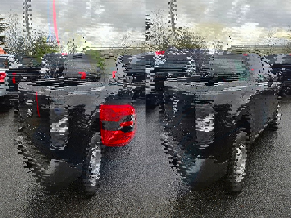 New 2026 Ford Maverick XL image 5