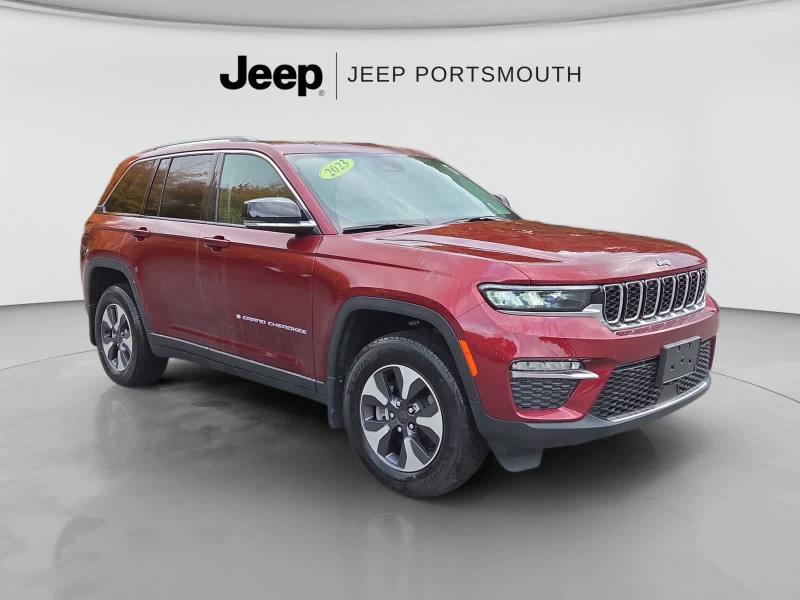 Used 2023 Jeep Grand Cherokee 4WD 4xe w/ MOPAR Finishing Package image 2