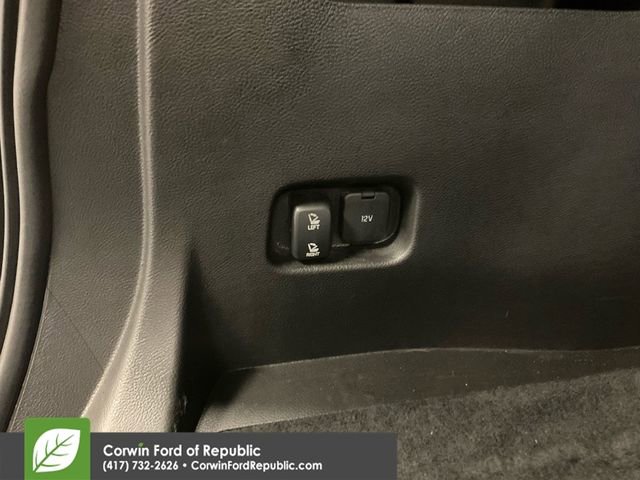 Used 2024 Ford Edge SEL AWD/4WD image 17