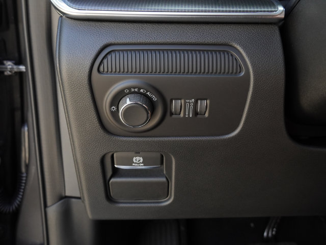 New 2026 Jeep Grand Wagoneer Summit AWD/4WD image 23