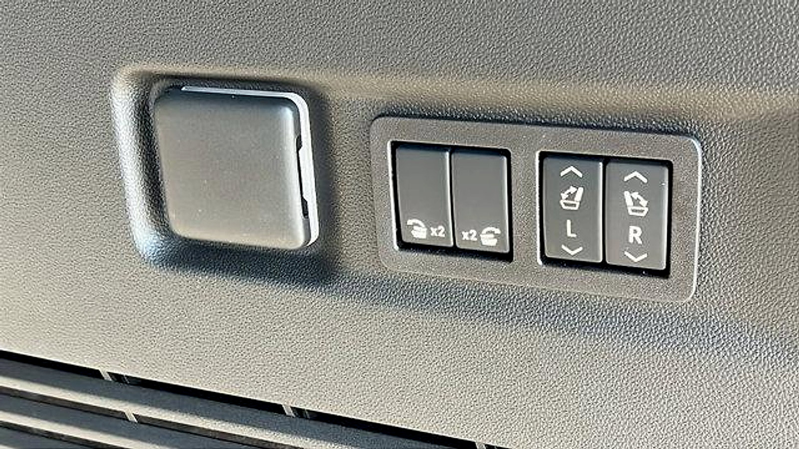 New 2026 Chevrolet Suburban High Country image 15