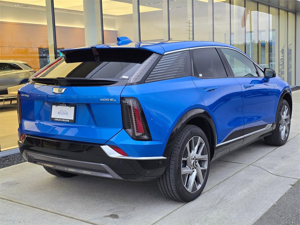 New 2026 Cadillac Optiq Luxury 1 image 5