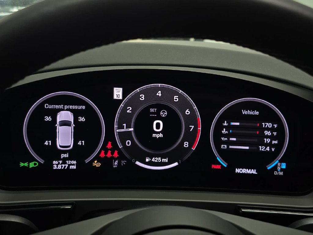 Certified 2026 Porsche Cayenne AWD/4WD image 14