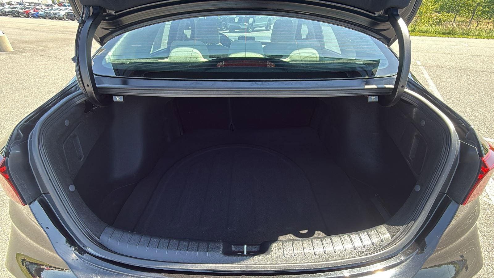 Used 2023 Kia Forte LXS w/ LXS Technology Package FWD image 18