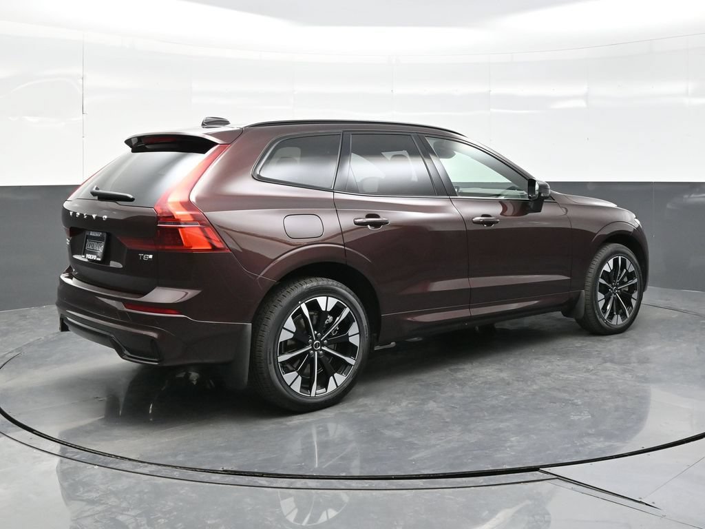 New 2026 Volvo XC60 T8 Plus w/ Climate Package AWD/4WD image 7