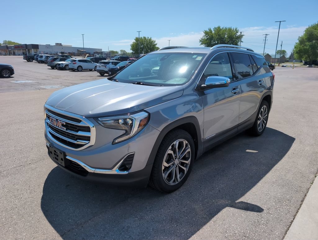 Used 2020 GMC Terrain SLT w/ Preferred Package AWD/4WD image 4